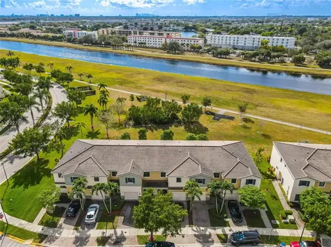 311 NE 194th Lane Miami FL 33179