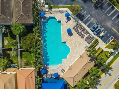 311 NE 194th Lane Miami FL 33179