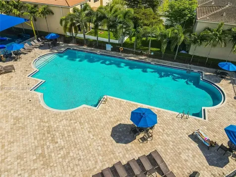 311 NE 194th Lane Miami FL 33179