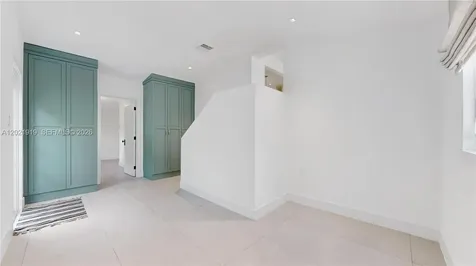 6415 SW 39th Street Miami FL 33155