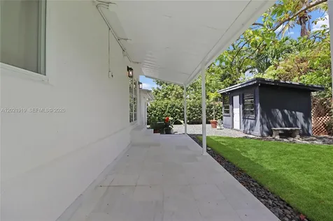6415 SW 39th Street Miami FL 33155