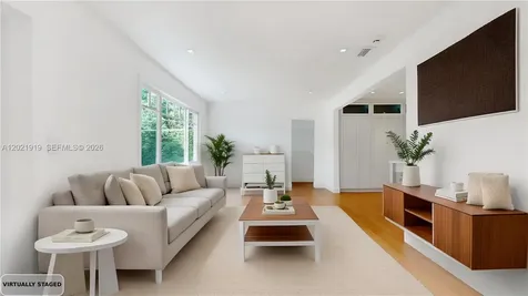 6415 SW 39th Street Miami FL 33155