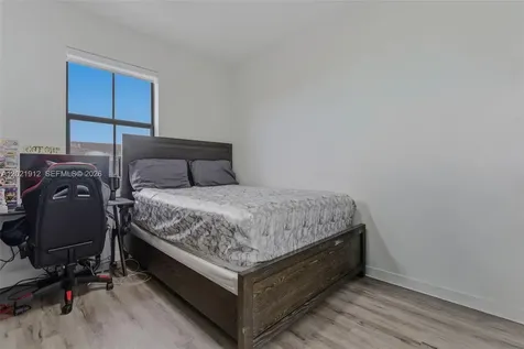 10009 SW 228th Terrace Miami FL 33190