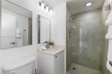 60 SW 13th Street Miami FL 33130