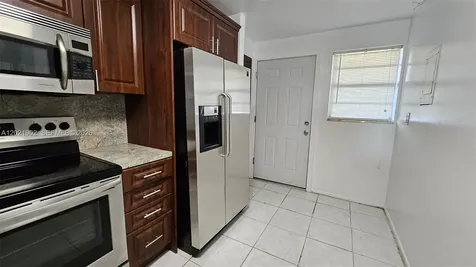 1750 NE 191st Street Miami FL 33179