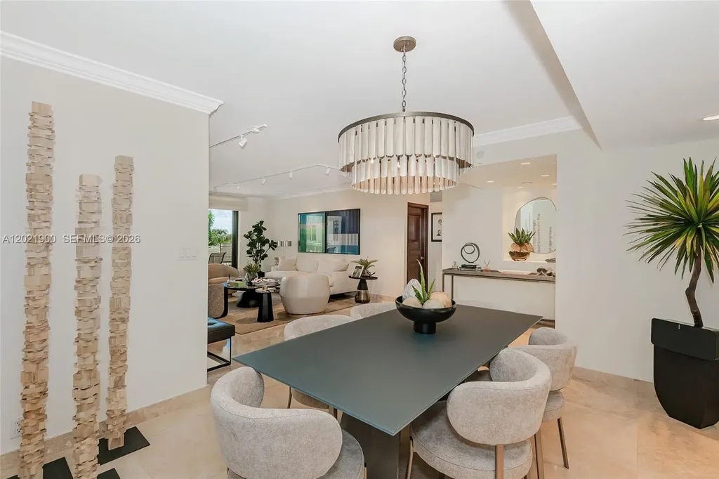 1121 Crandon Boulevard Key Biscayne FL 33149