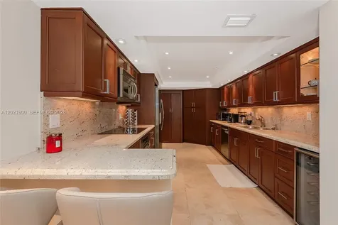 1121 Crandon Boulevard Key Biscayne FL 33149