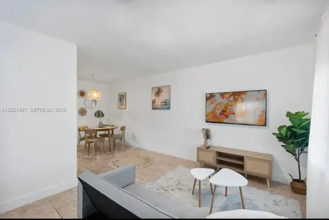 1947 NW 33rd Street Miami FL 33142