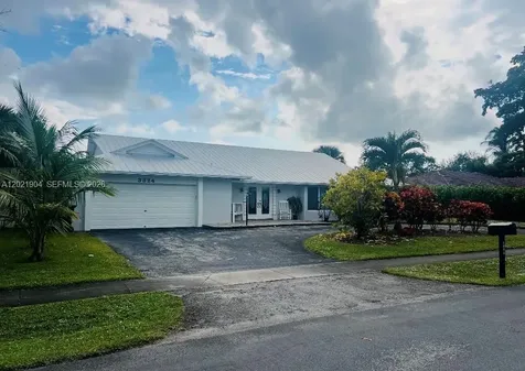 3324 Lakeview Boulevard Delray Beach FL 33445