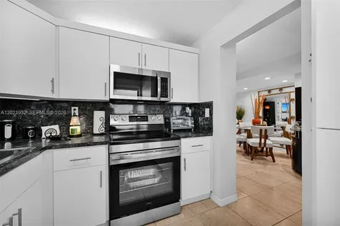 1334 Collins Avenue Miami Beach FL 33139
