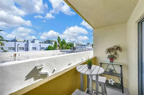 1334 Collins Avenue Miami Beach FL 33139