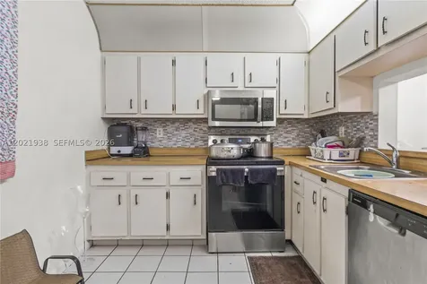 1800 SW 81st Avenue North Lauderdale FL 33068