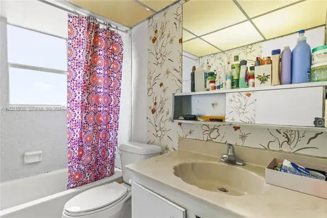 1800 SW 81st Avenue North Lauderdale FL 33068