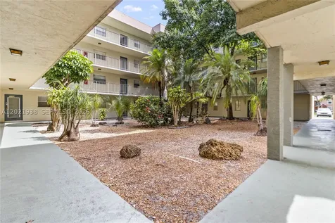 1800 SW 81st Avenue North Lauderdale FL 33068