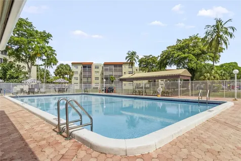 1800 SW 81st Avenue North Lauderdale FL 33068