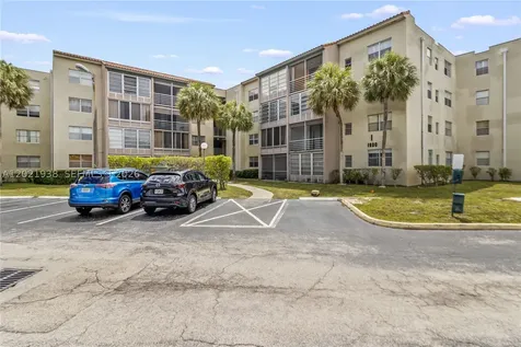 1800 SW 81st Avenue North Lauderdale FL 33068
