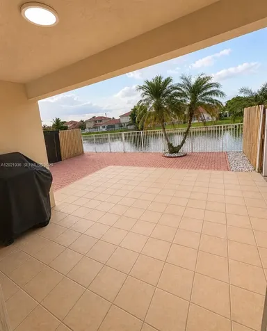 16342 SW 45th Terrace Miami FL 33185