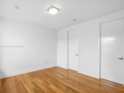 125 Hampton Lane Key Biscayne FL 33149
