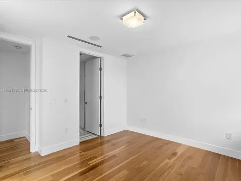 125 Hampton Lane Key Biscayne FL 33149