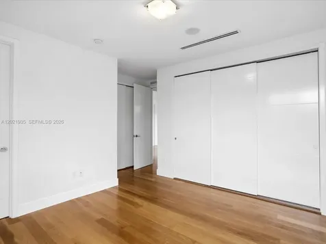 125 Hampton Lane Key Biscayne FL 33149