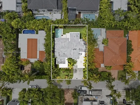 125 Hampton Lane Key Biscayne FL 33149