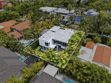 125 Hampton Lane Key Biscayne FL 33149