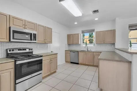 5175 NW 108th Place Doral FL 33178