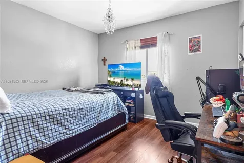 8956 SW 215th Terrace Cutler Bay FL 33189