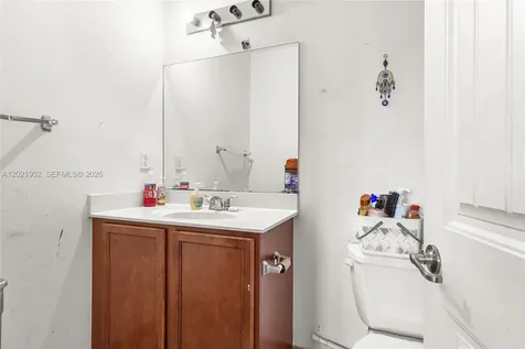 8956 SW 215th Terrace Cutler Bay FL 33189