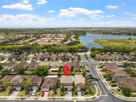 8956 SW 215th Terrace Cutler Bay FL 33189