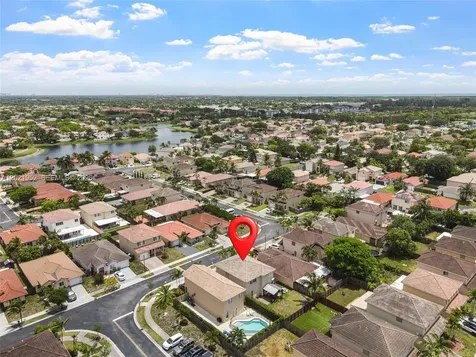 8956 SW 215th Terrace Cutler Bay FL 33189