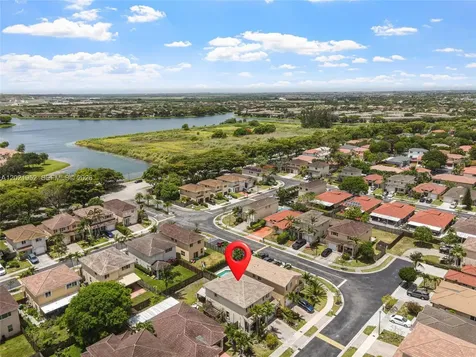 8956 SW 215th Terrace Cutler Bay FL 33189
