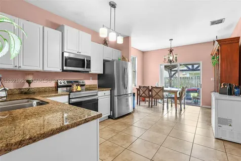 8956 SW 215th Terrace Cutler Bay FL 33189