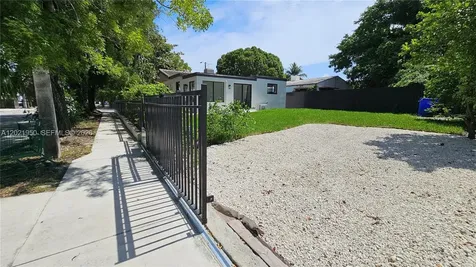 424 NE 63rd Street Miami FL 33138
