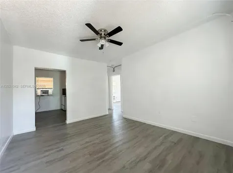 1117 NW 3rd Avenue Miami FL 33136