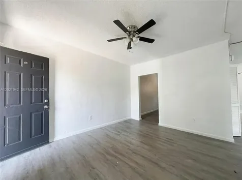 1117 NW 3rd Avenue Miami FL 33136