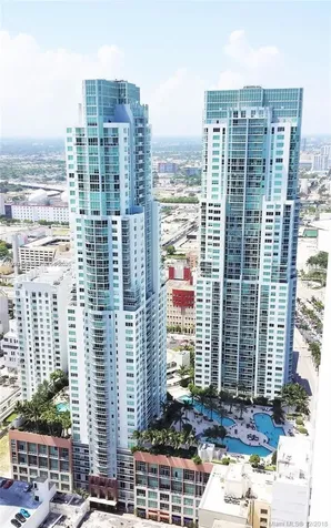 253 NE 2nd Street Miami FL 33132