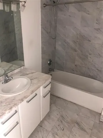 253 NE 2nd Street Miami FL 33132