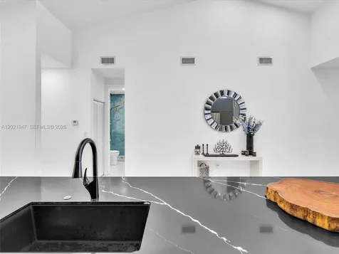 500 NE 199th Terrace Miami FL 33179