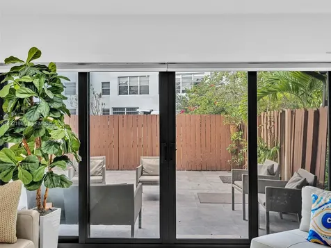 500 NE 199th Terrace Miami FL 33179