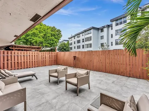 500 NE 199th Terrace Miami FL 33179