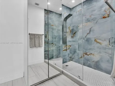 500 NE 199th Terrace Miami FL 33179