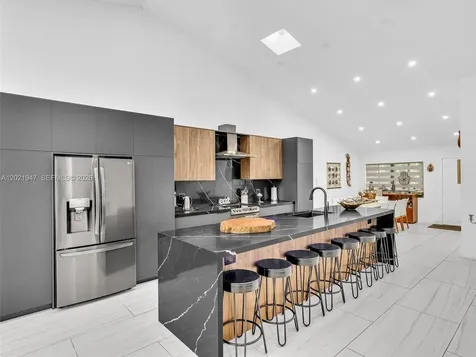 500 NE 199th Terrace Miami FL 33179