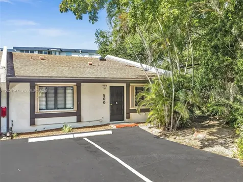 500 NE 199th Terrace Miami FL 33179