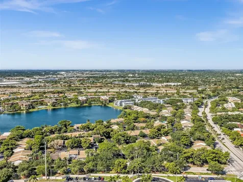 500 NE 199th Terrace Miami FL 33179