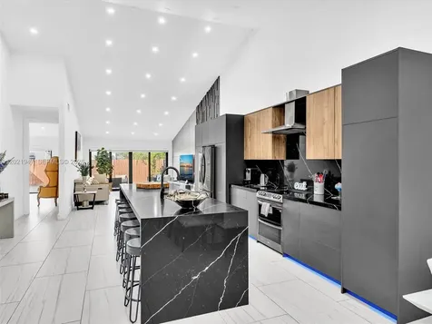 500 NE 199th Terrace Miami FL 33179