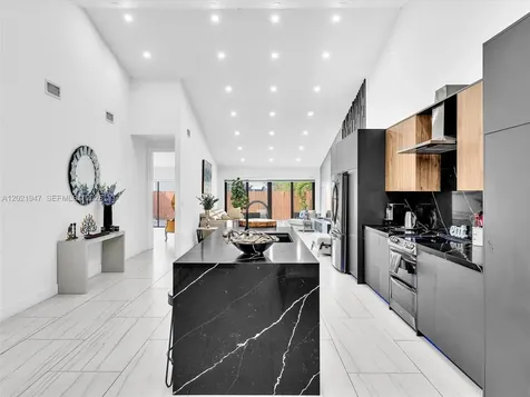 500 NE 199th Terrace Miami FL 33179
