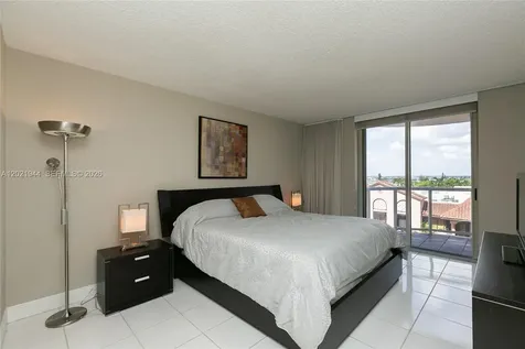 8855 Collins Avenue Surfside FL 33154
