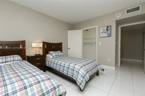 8855 Collins Avenue Surfside FL 33154