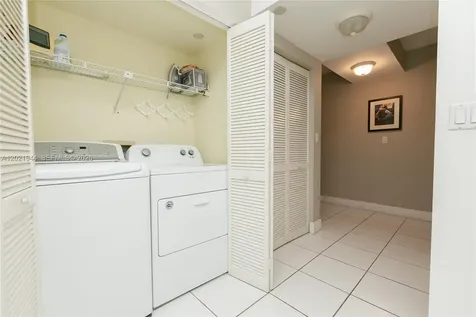 8855 Collins Avenue Surfside FL 33154